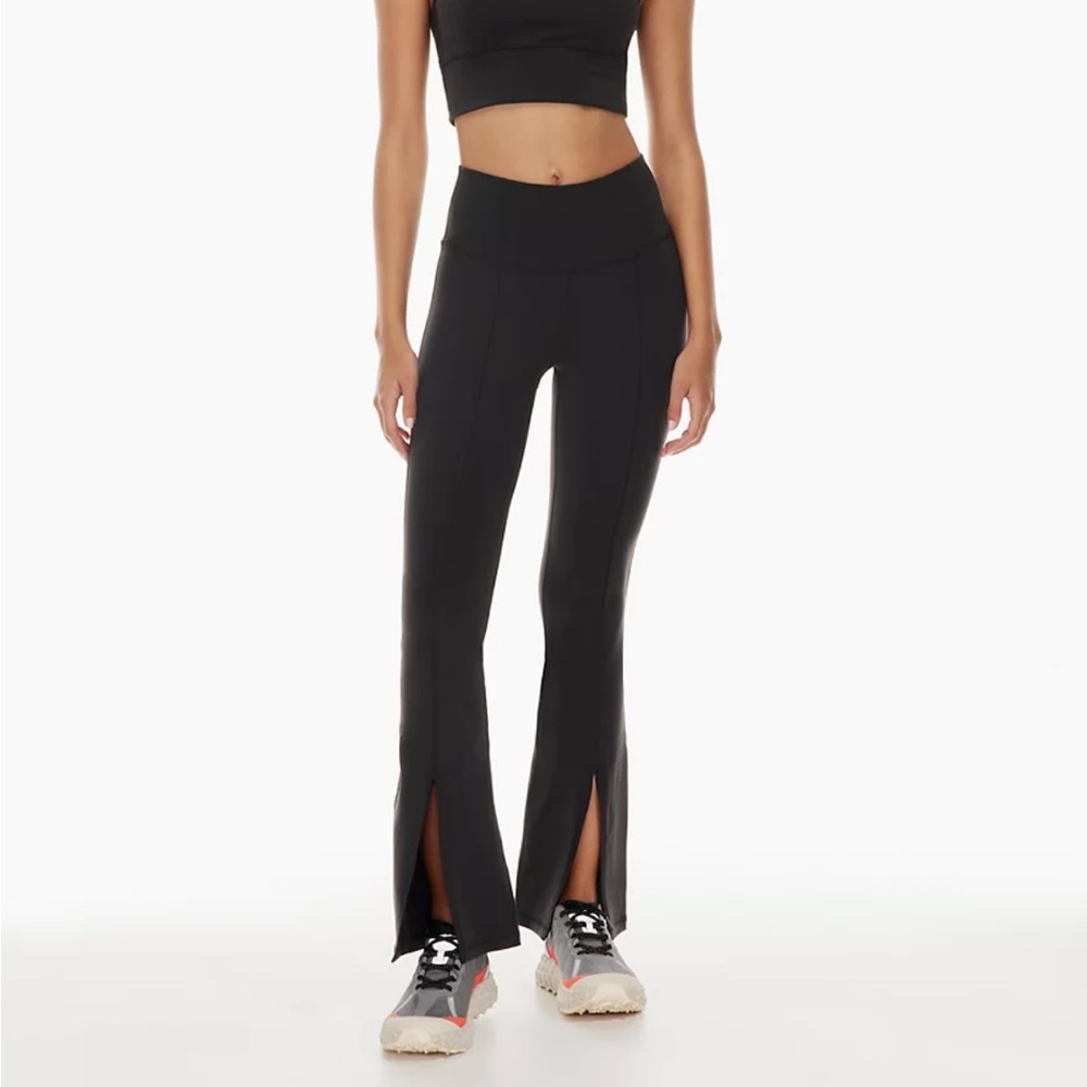 TNA TNALife split hi-rise long legging
